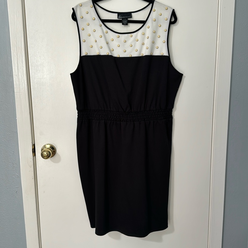 NWT Lane Bryant black & white dress with elastic waist & cream embellishments